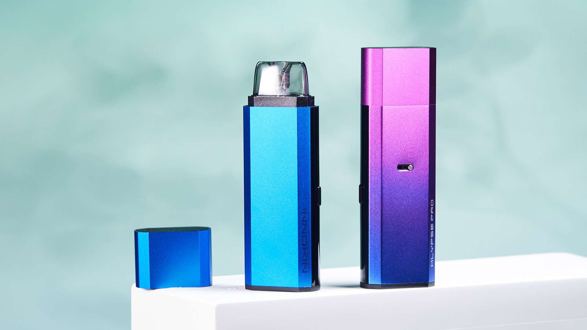 Blau und lila Farbverlauf Innokin Klypse Pro vape pods angezeigt