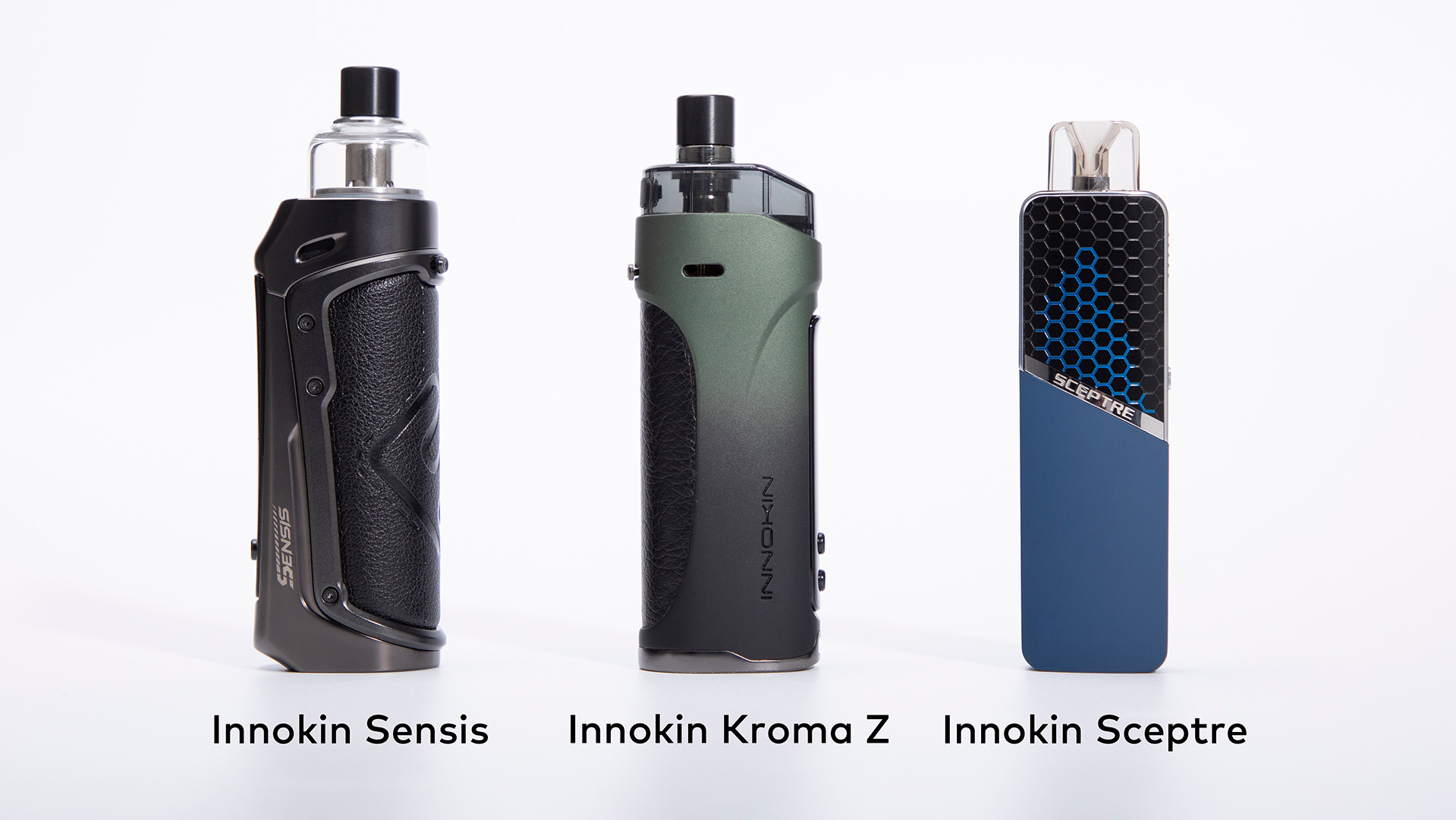 Das Bild zeigt drei verschiedene E-Zigarettenprodukte der Marke Innokin. Von links nach rechts sind dies: Innokin Sensis Innokin Kroma Z Innokin Sceptre